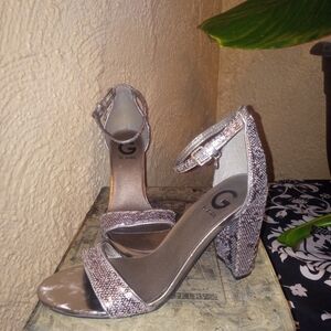 G by Guess silver sequined heels size 8M